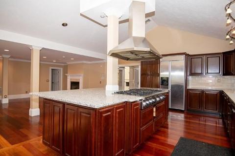 10 Macomber Ln, Framingham, MA 01702 photo 10
