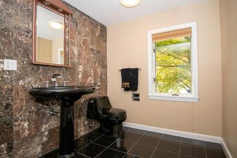 10 Macomber Ln, Framingham, MA 01702 photo 12