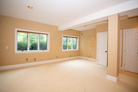 10 Macomber Ln, Framingham, MA 01702 photo 21