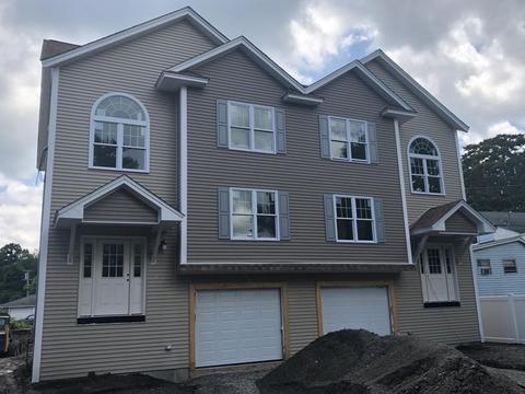 6 Phoenix St, Worcester, MA 01604 photo 1
