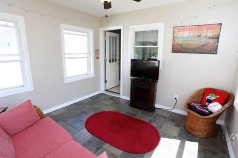 128 Derryfield Ave, Springfield, MA 01118 photo 25
