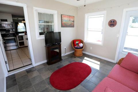 128 Derryfield Ave, Springfield, MA 01118 photo 23