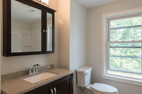 124 Myrtle St, Springfield, MA 01151 photo 8