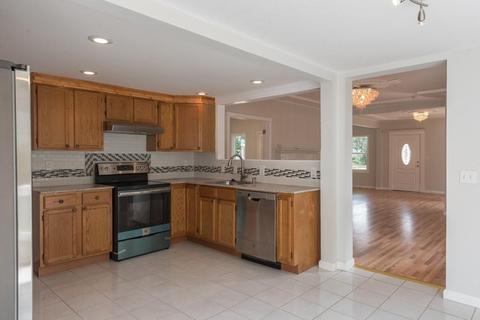 124 Myrtle St, Springfield, MA 01151 photo 5