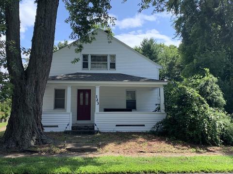 123 Maple St, Somers, CT 06071