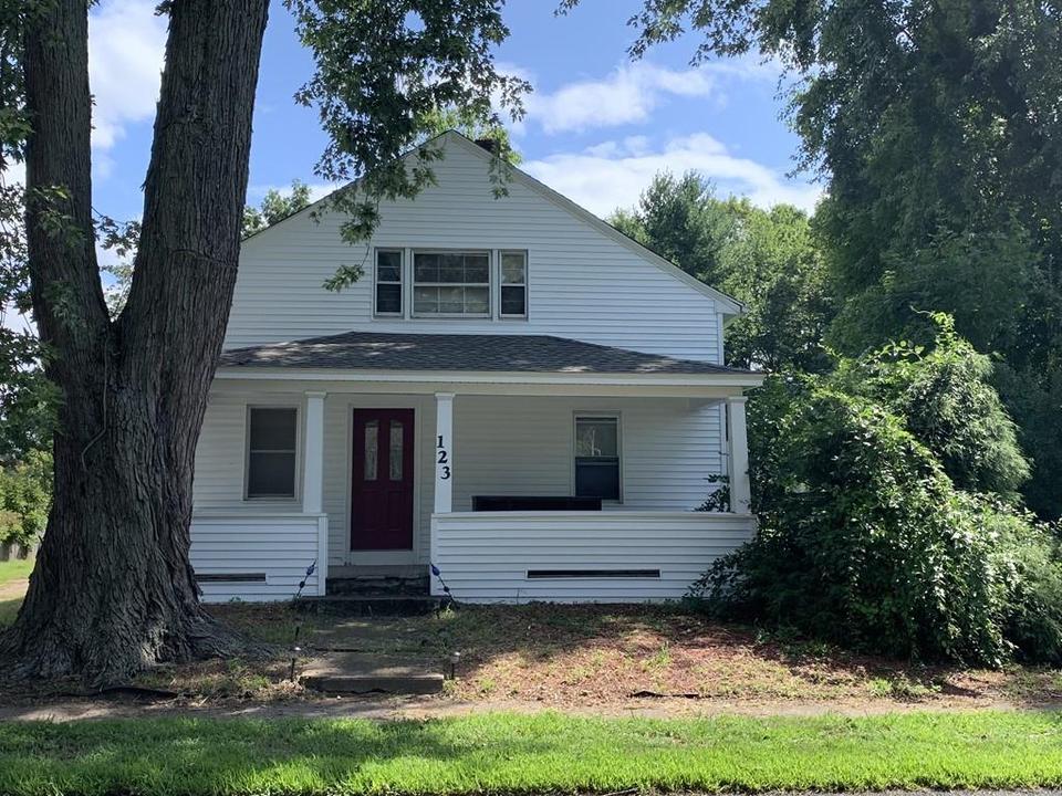 123 Maple St, Somers, CT 06071 photo 1