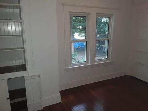 23 Bevier St, Springfield, MA 01107 photo 12