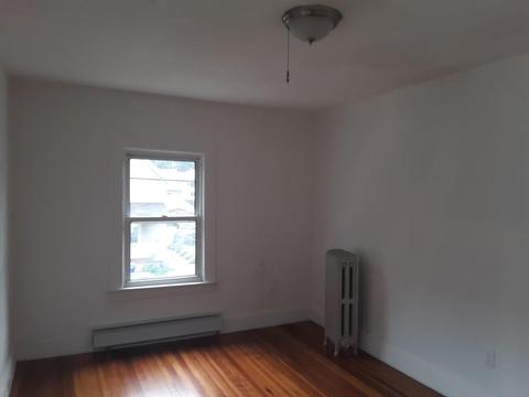 23 Bevier St, Springfield, MA 01107 photo 11