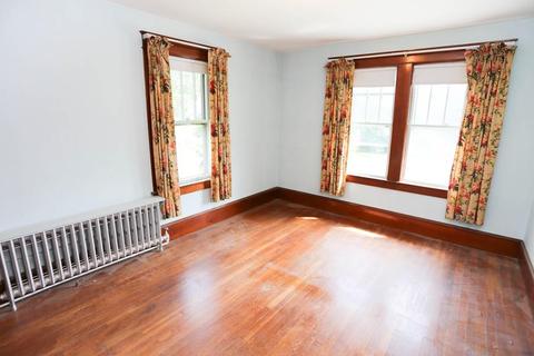 58 Bourne St, Palmer, MA 01080 photo 15