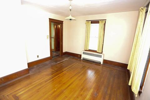 58 Bourne St, Palmer, MA 01080 photo 8