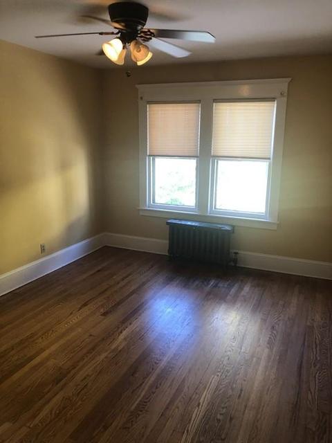 446 Carew St, Springfield, MA 01104 photo 5
