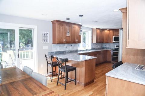 4 Locksley Rd, Danvers, MA 01923 photo 6