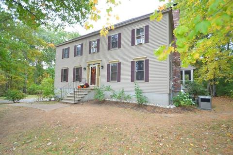 3 Applewood Dr, Derry, NH 03038 photo 2