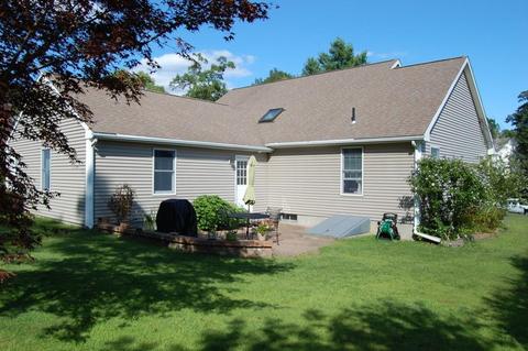 52 Camile Rd, Webster, MA 01570 photo 4