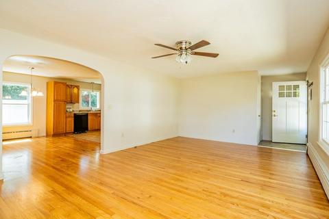 37 Francis St, Springfield, MA 01104 photo 6