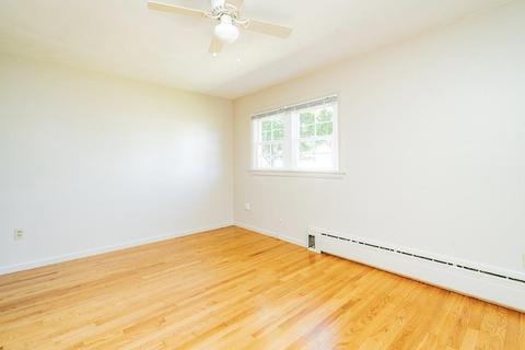 37 Francis St, Springfield, MA 01104 photo 14