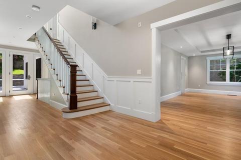 122 Clinton Rd, Brookline, MA 02445 photo 2