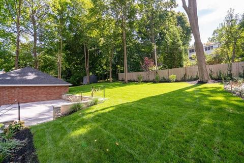 122 Clinton Rd, Brookline, MA 02445 photo 30