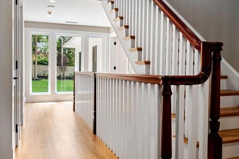 122 Clinton Rd, Brookline, MA 02445 photo 14