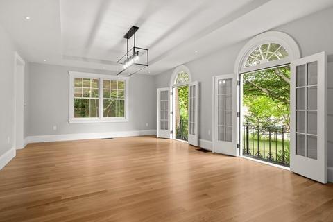 122 Clinton Rd, Brookline, MA 02445 photo 11