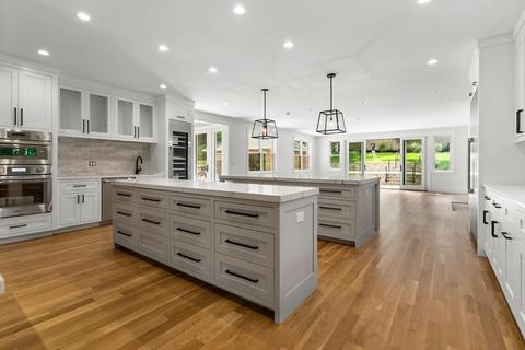 122 Clinton Rd, Brookline, MA 02445 photo 8