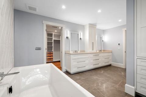 122 Clinton Rd, Brookline, MA 02445 photo 18