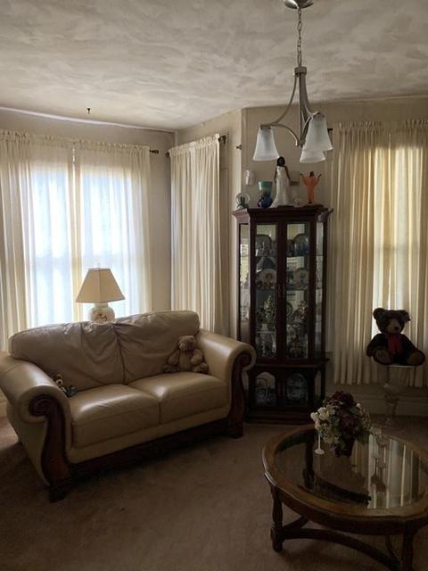 44 Hawthorne St, Springfield, MA 01105 photo 7
