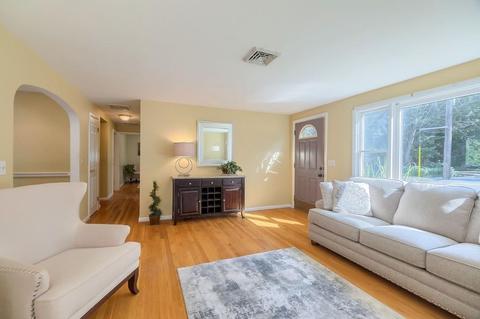 42 Great Rd, Maynard, MA 01754 photo 5