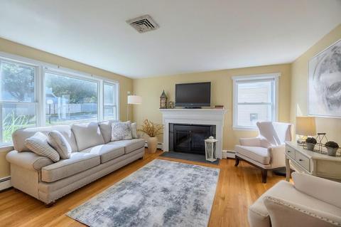 42 Great Rd, Maynard, MA 01754 photo 3