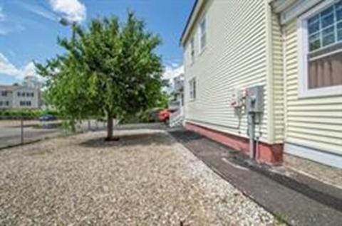 356 Orange St, Springfield, MA 01108 photo 11