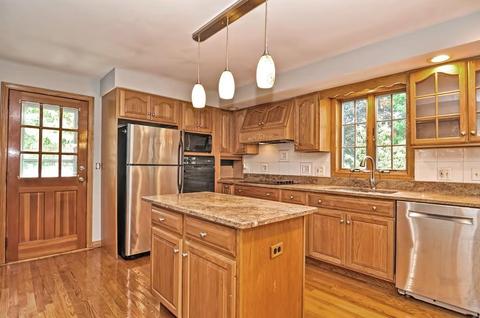 25 Main St, Upton, MA 01568 photo 5