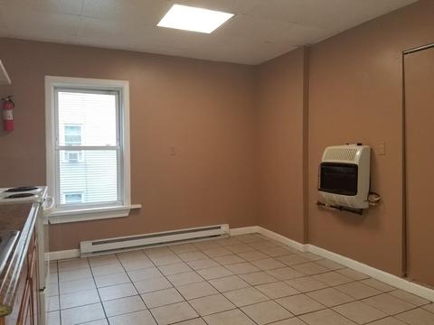 43 Richards St, Worcester, MA 01603 photo 8