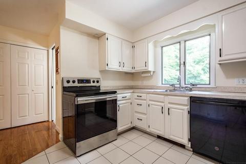 68 Christian Hill Rd, Upton, MA 01568 photo 10