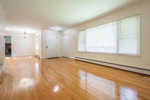 68 Christian Hill Rd, Upton, MA 01568 photo 5