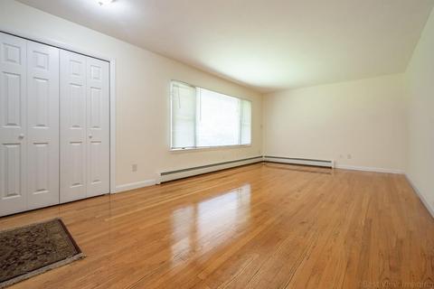 68 Christian Hill Rd, Upton, MA 01568 photo 4