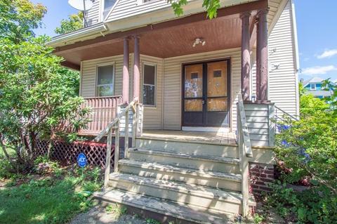 15 Dresden St, Springfield, MA 01109 photo 2
