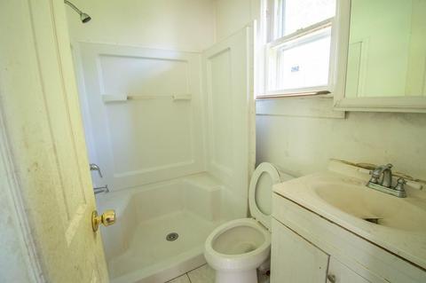 15 Dresden St, Springfield, MA 01109 photo 7