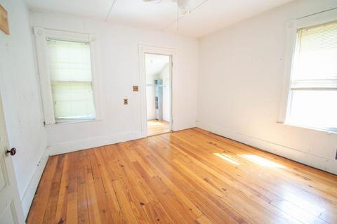 15 Dresden St, Springfield, MA 01109 photo 8