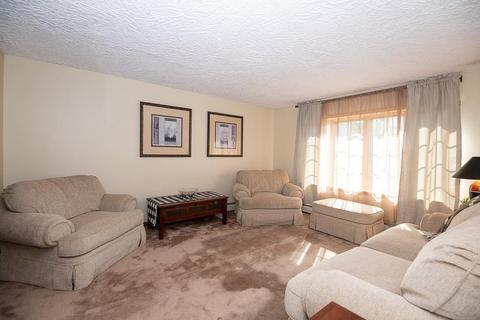 16 Lorna Dr, Auburn, MA 01501 photo 6