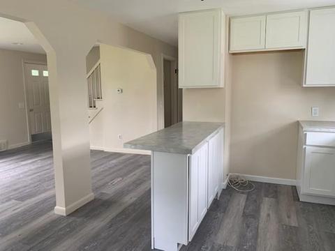53 Moss Rd, Springfield, MA 01119 photo 3