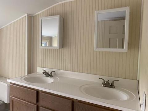 53 Moss Rd, Springfield, MA 01119 photo 8