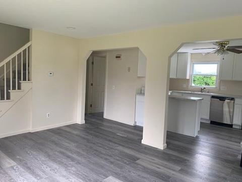 53 Moss Rd, Springfield, MA 01119 photo 5