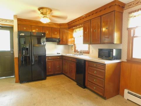 35 Buckley Blvd, Chicopee, MA 01020 photo 3