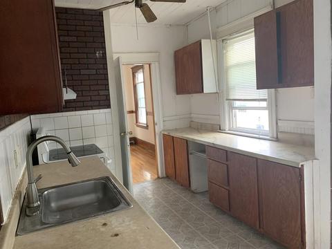 58 Arthur St, Worcester, MA 01604 photo 6