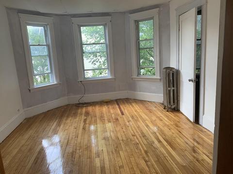 58 Arthur St, Worcester, MA 01604 photo 10