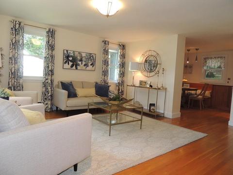 25 Summer Ave, Reading, MA 01867 photo 5