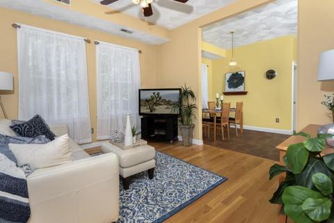 30 John St #A, Reading, MA 01867 photo 5