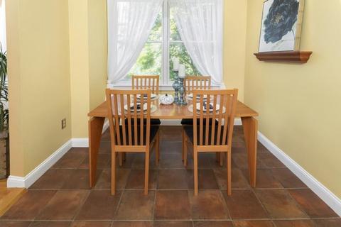 30 John St #A, Reading, MA 01867 photo 10