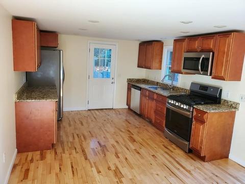 22 Beechwood Dr, Mashpee, MA 02649 photo 3