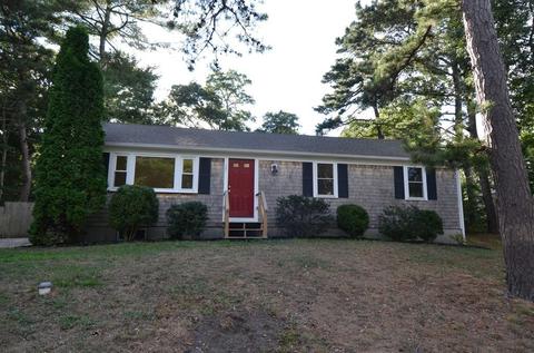 22 Beechwood Dr, Mashpee, MA 02649 photo 1